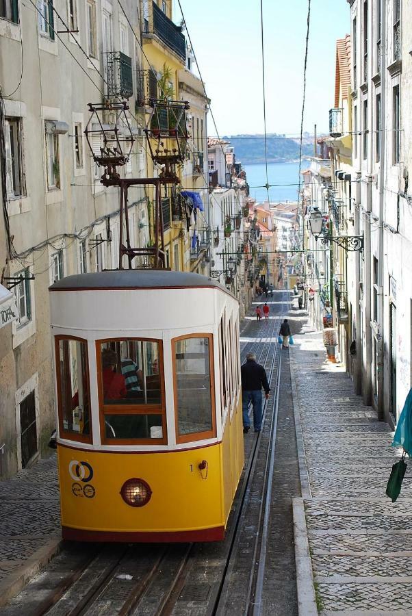 Perfectly Located Apartment In Santa Catarina - Bairro Alto Lisbon Bagian luar foto